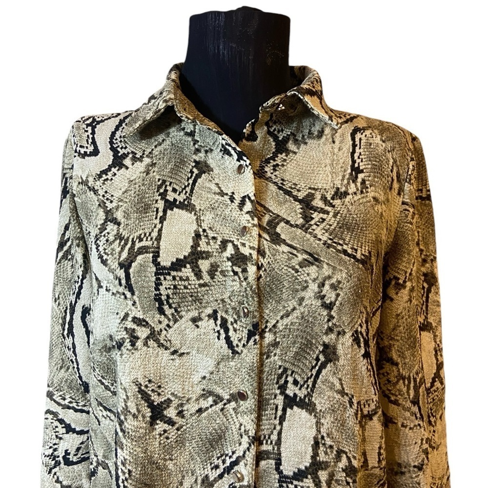 Counterparts Women's Animal Print Button-down Blouse Size Small - Picture 7 of 14